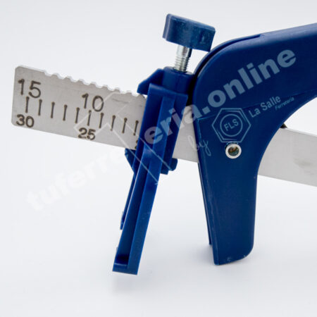 ALICATE-SISTEMA-DE-NIVELACION-PEYGRAN-DETALLE