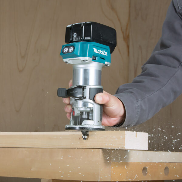 FRESADORA MAKITA 18V DRT50Z