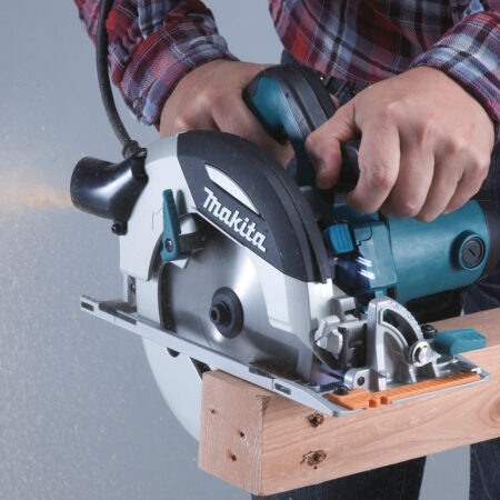 ALQUILER SIERRA CIRCULAR HS7101 MAKITA-1